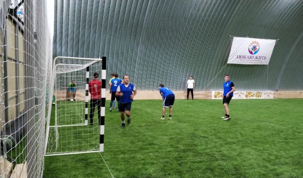 Фотография Манеж для мини футбола